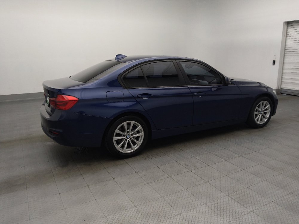 Used 2018 BMW 320i xDrive Sedan w/ Convenience Package AWD/4WD image 10