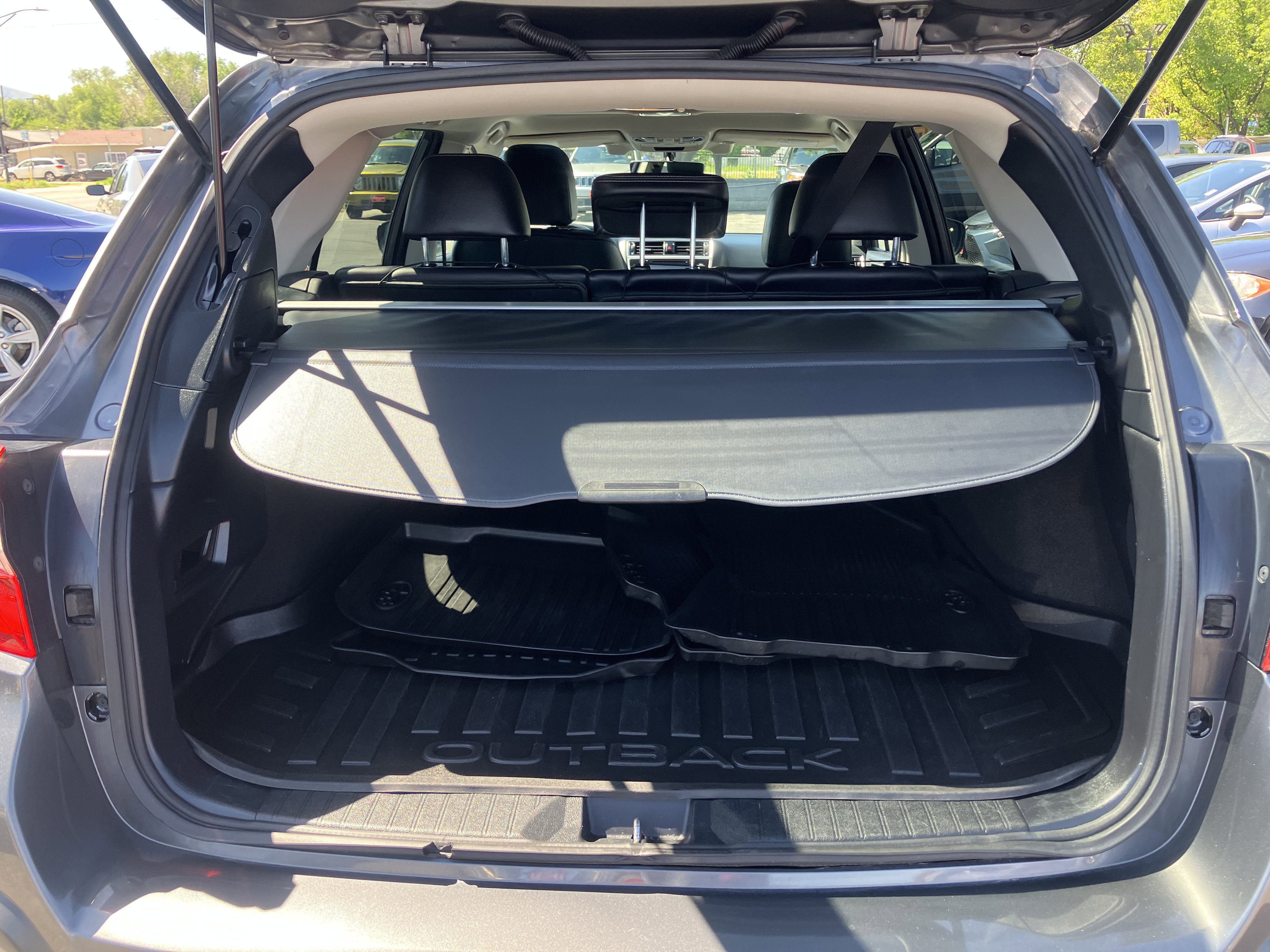 Used 2018 Subaru Outback 3.6R Limited image 15