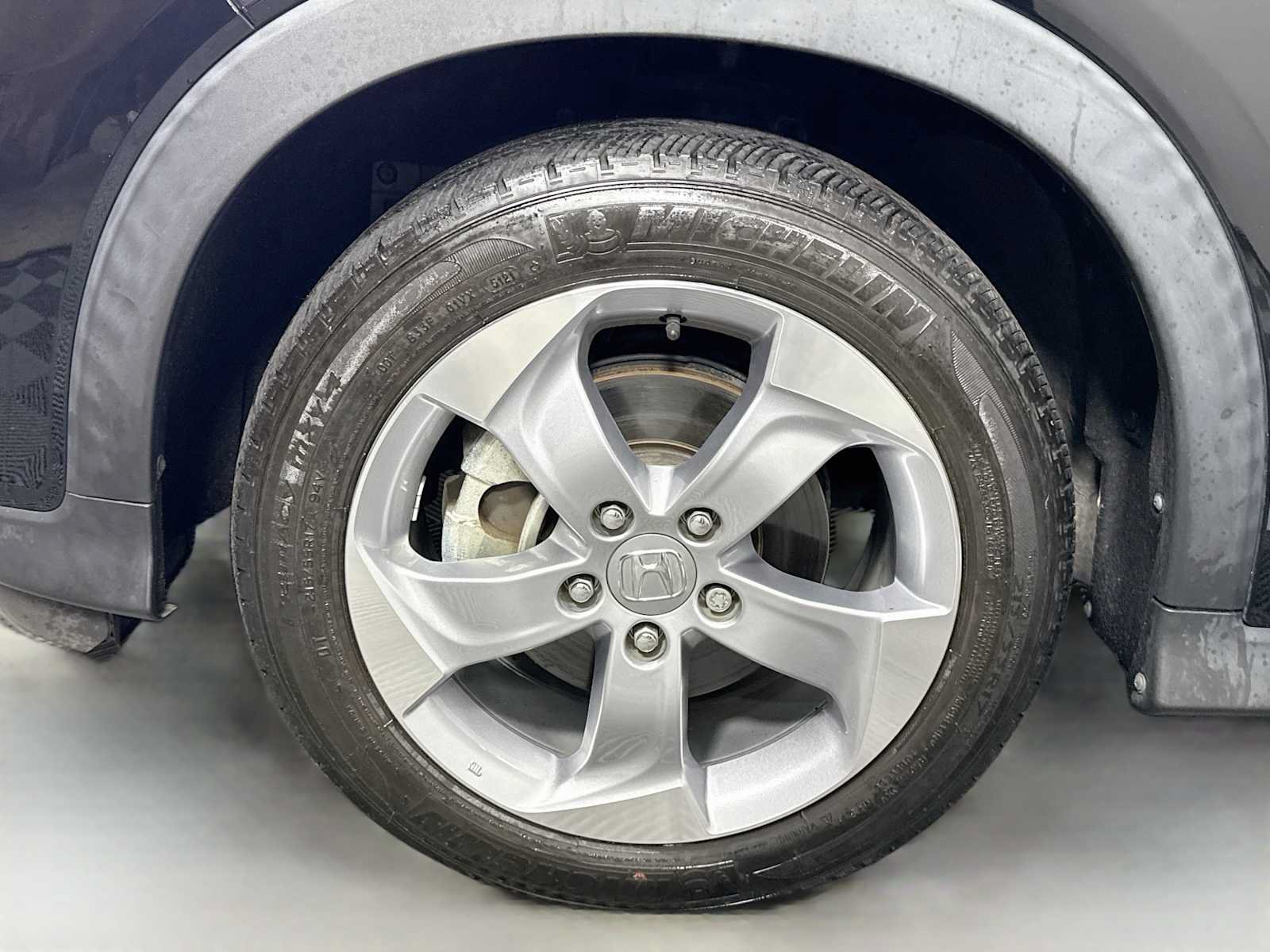 Certified 2022 Honda HR-V LX image 35