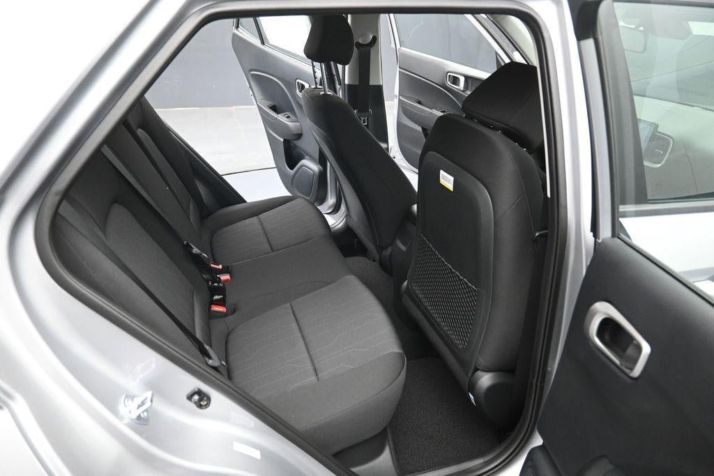 New 2026 Hyundai Venue SE FWD image 27