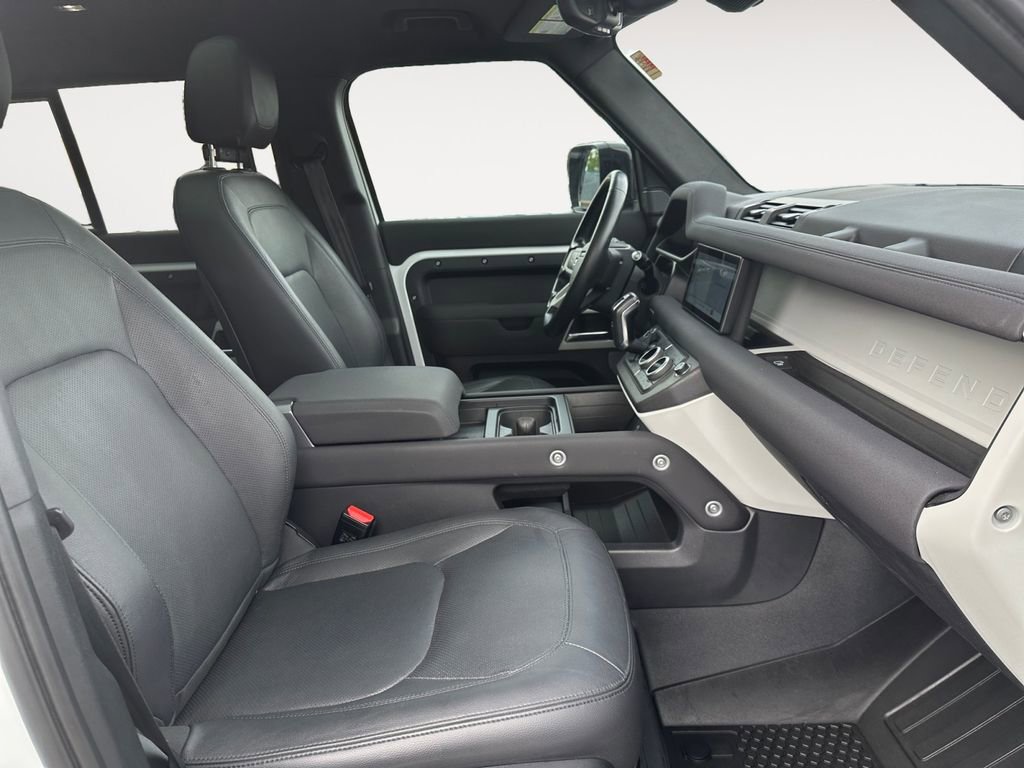 Used 2023 Land Rover Defender 110 S AWD/4WD image 16