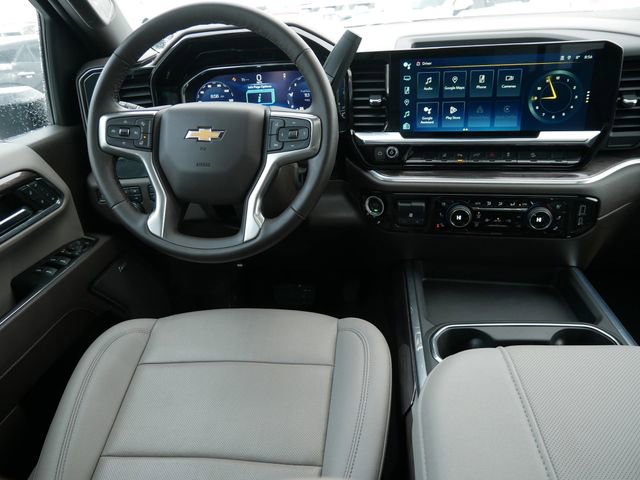 Used 2024 Chevrolet Silverado 2500 LTZ w/ LTZ Convenience Package image 18