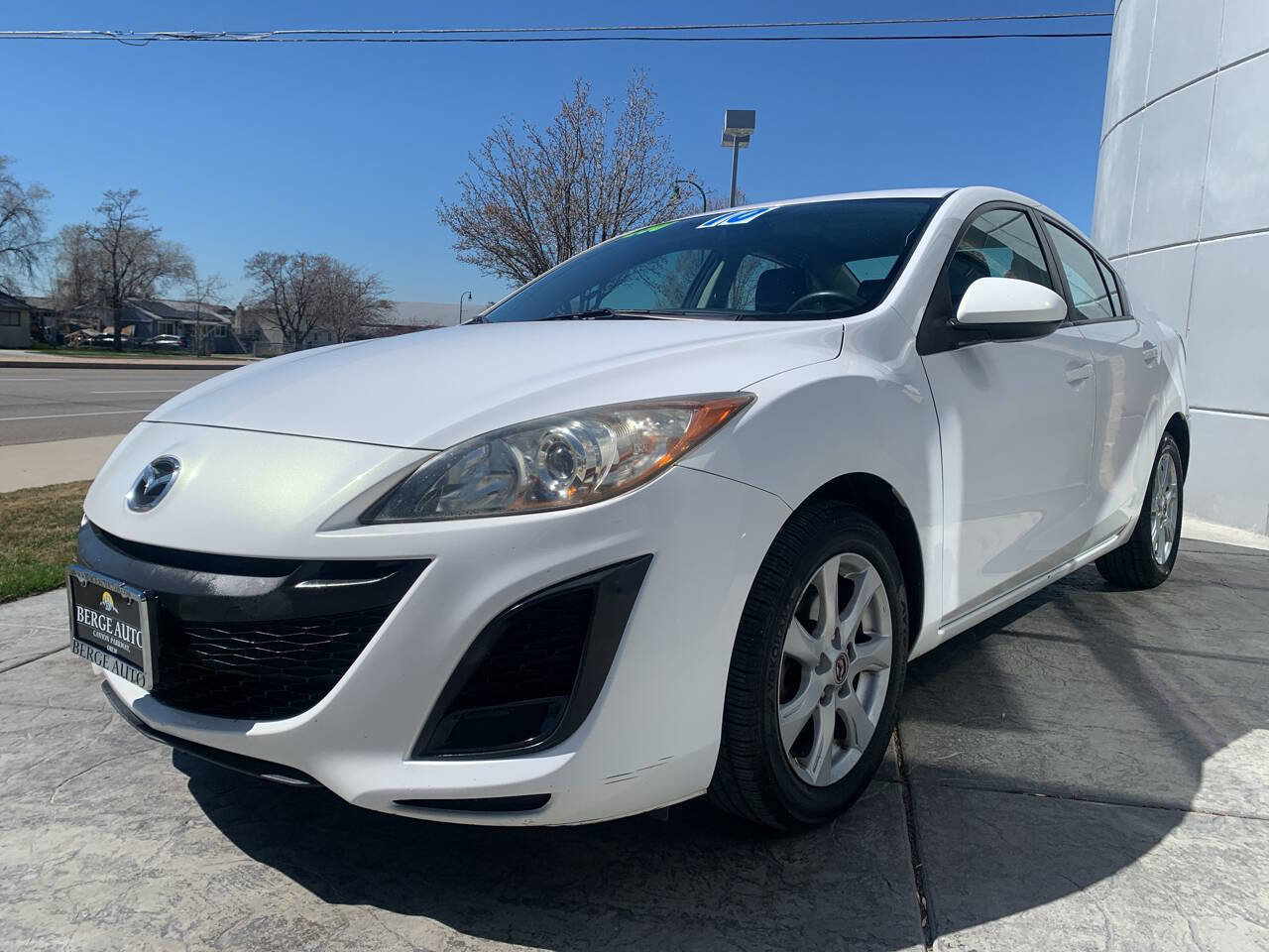 Used 2010 MAZDA MAZDA3 i Touring image 3