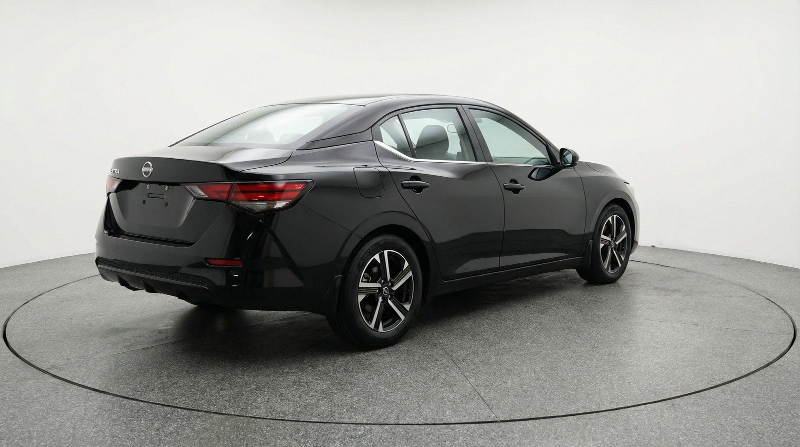 Used 2025 Nissan Sentra SV image 9