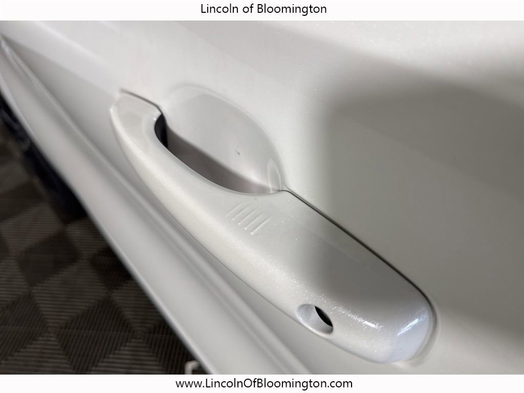 New 2026 Lincoln Corsair Reserve image 19