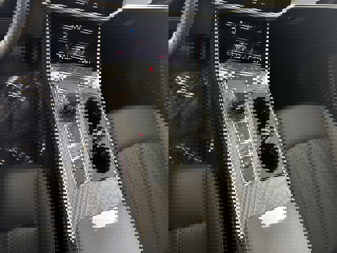 Used 2025 Audi A6 Premium Plus w/ Premium Plus Package image 16