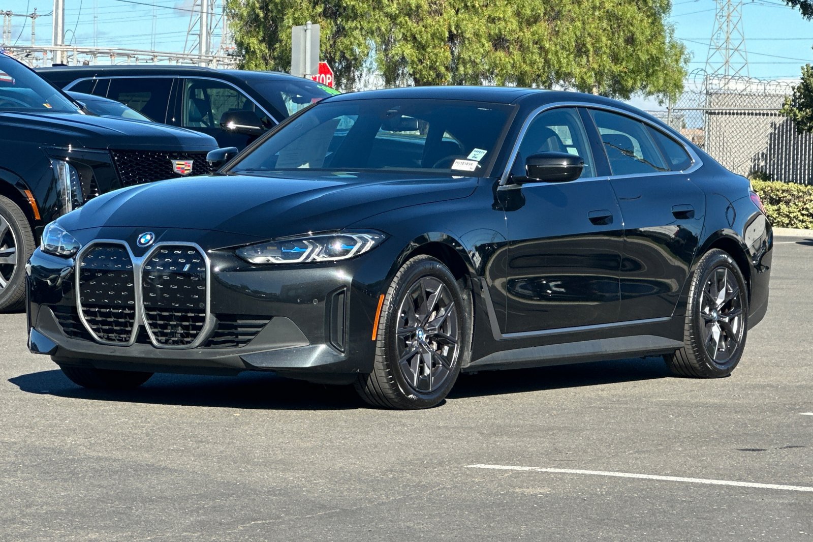Used 2023 BMW i4 eDrive40 w/ Premium Package RWD image 8
