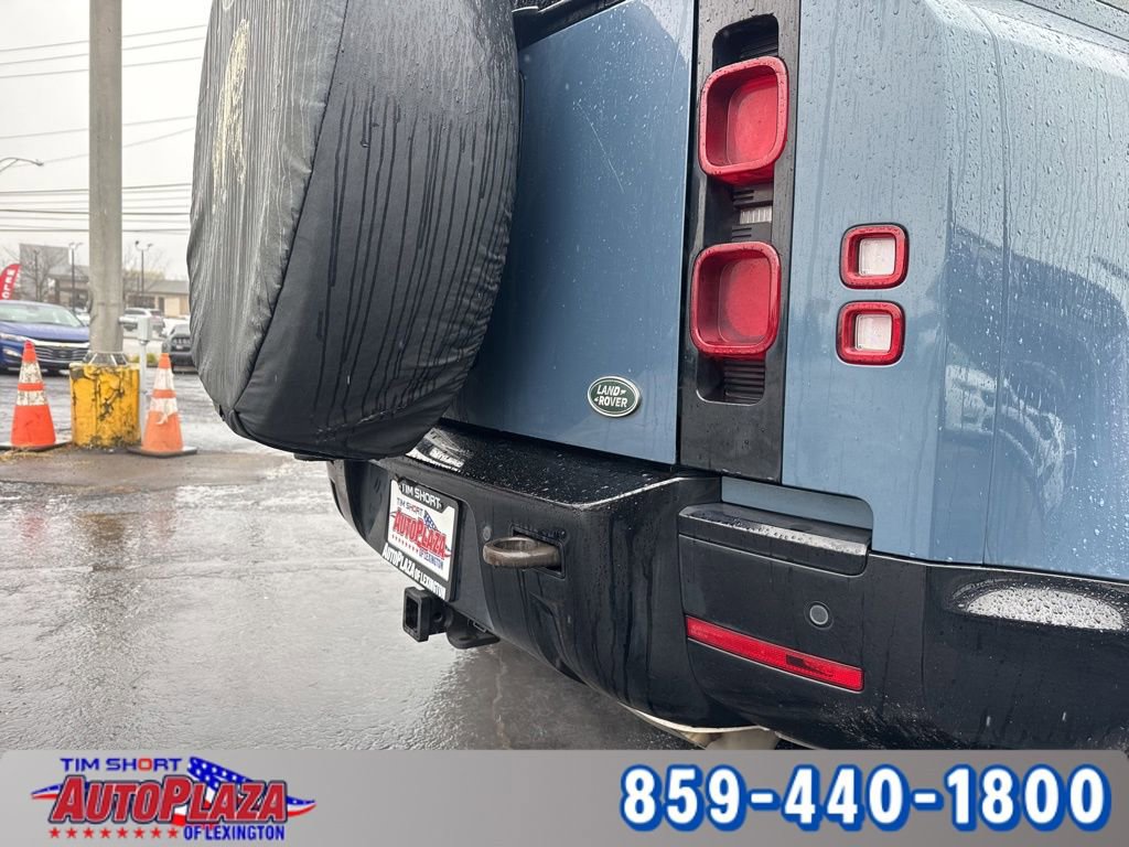 Used 2023 Land Rover Defender 110 X-Dynamic SE image 18