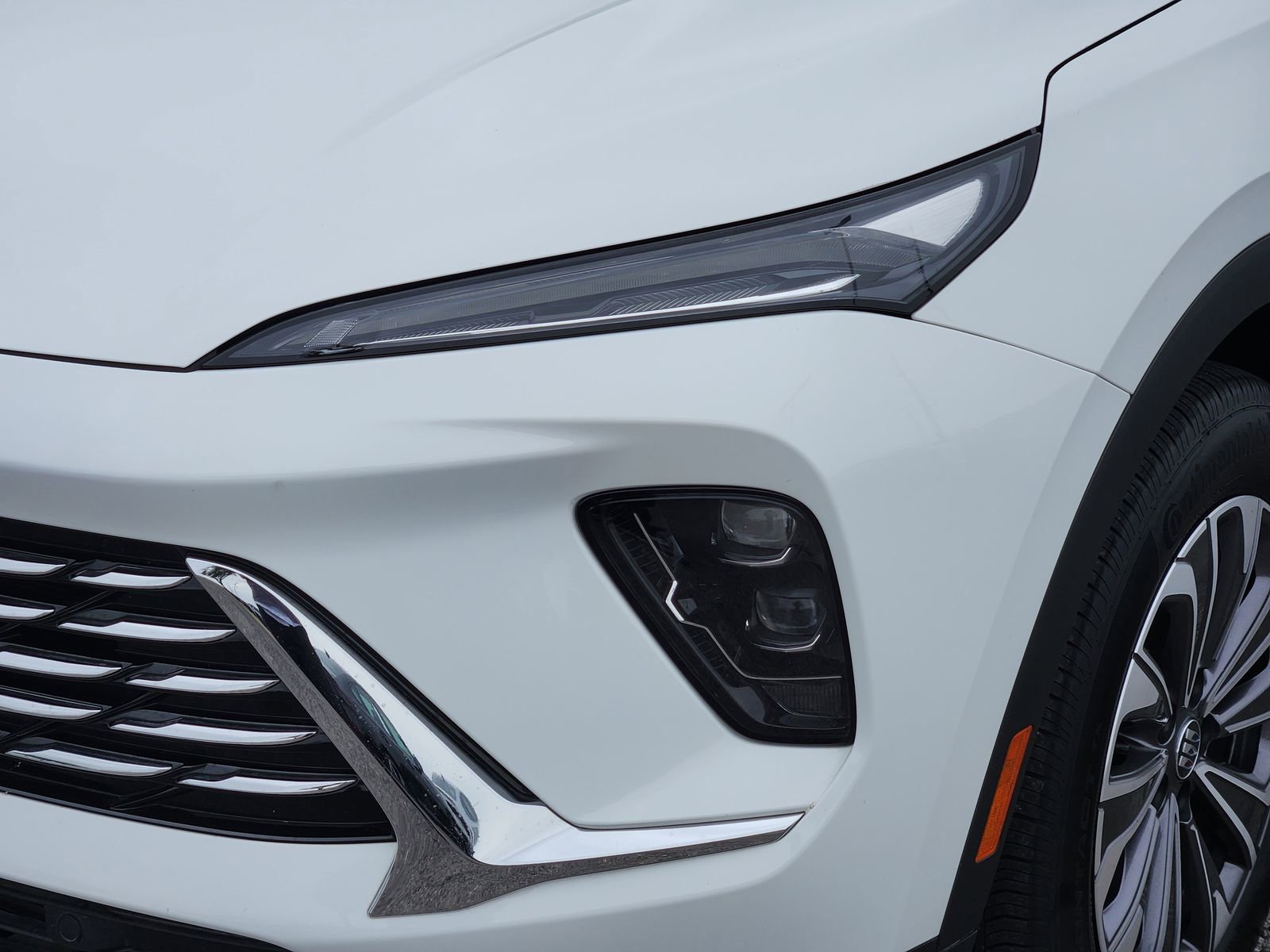 Certified 2024 Buick Envision Preferred AWD/4WD image 11