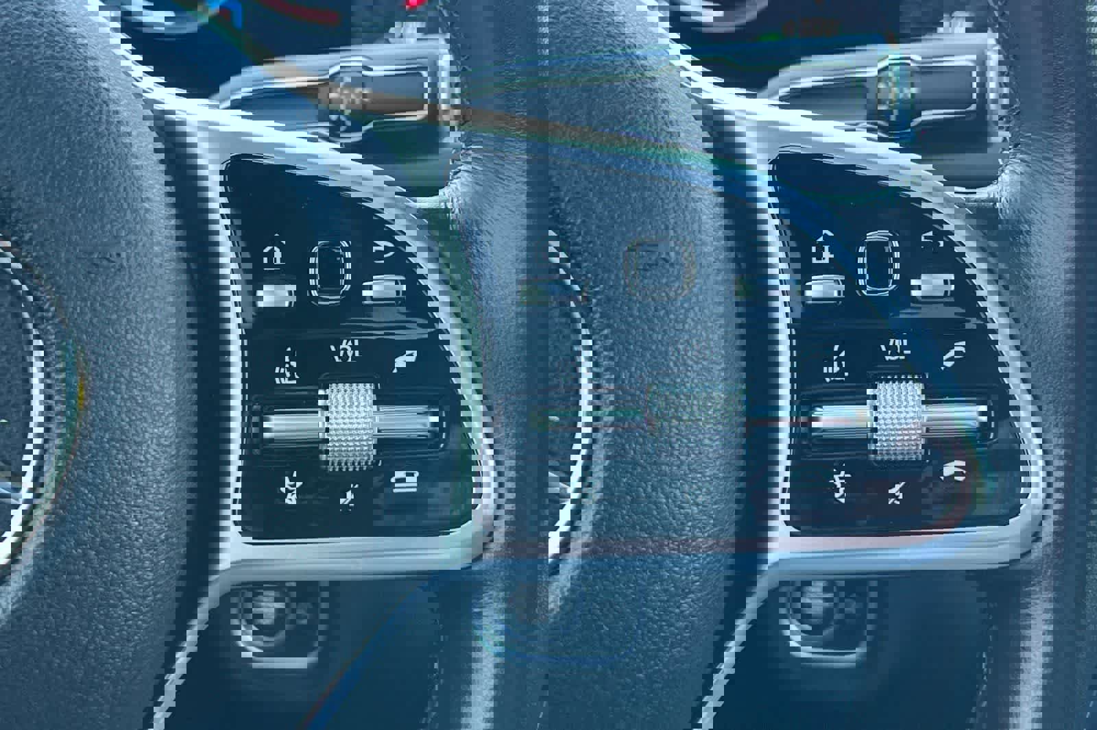 Used 2022 Mercedes-Benz GLE 350 w/ Premium Package image 32