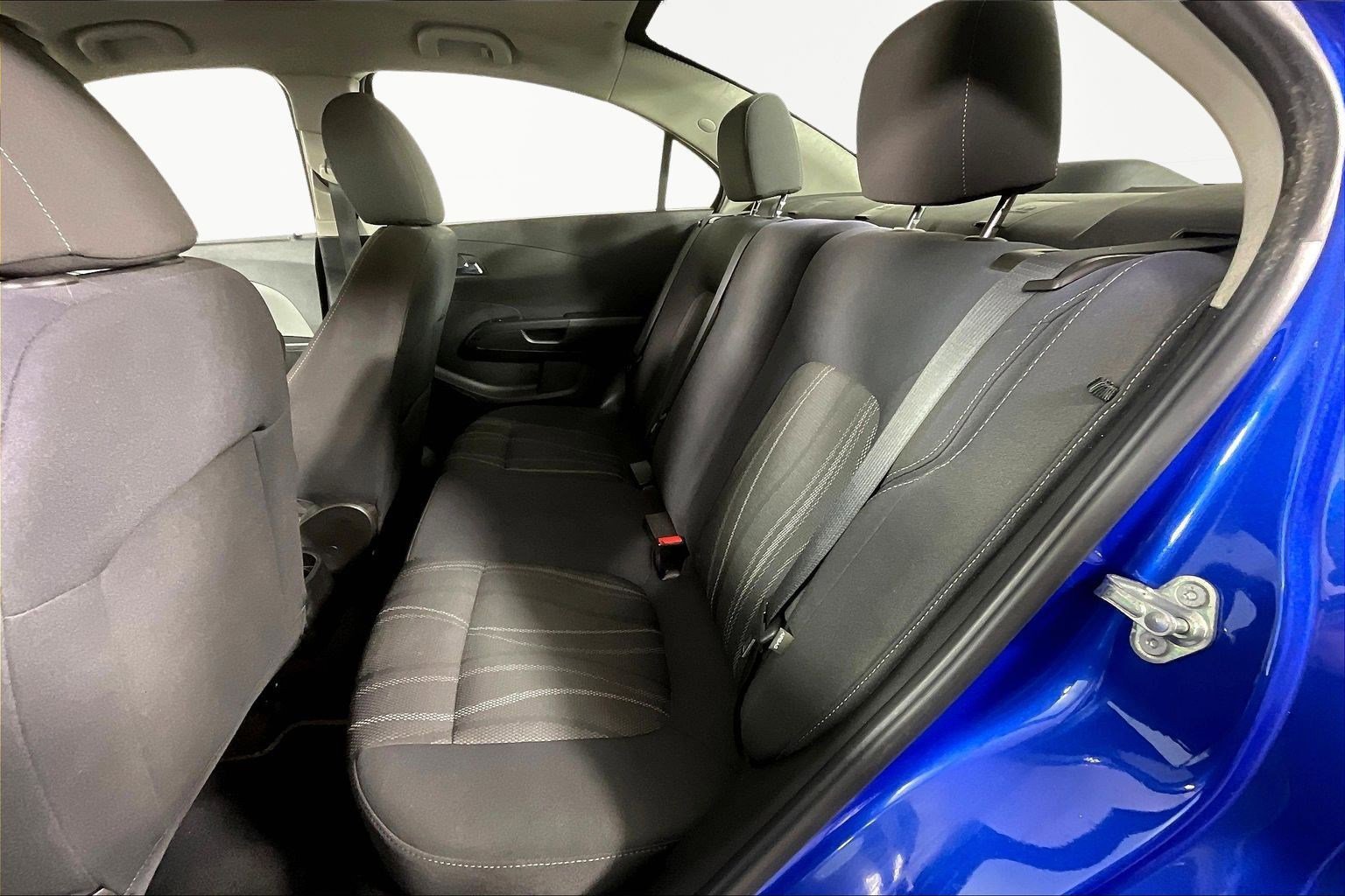 Used 2016 Chevrolet Sonic LT FWD image 21