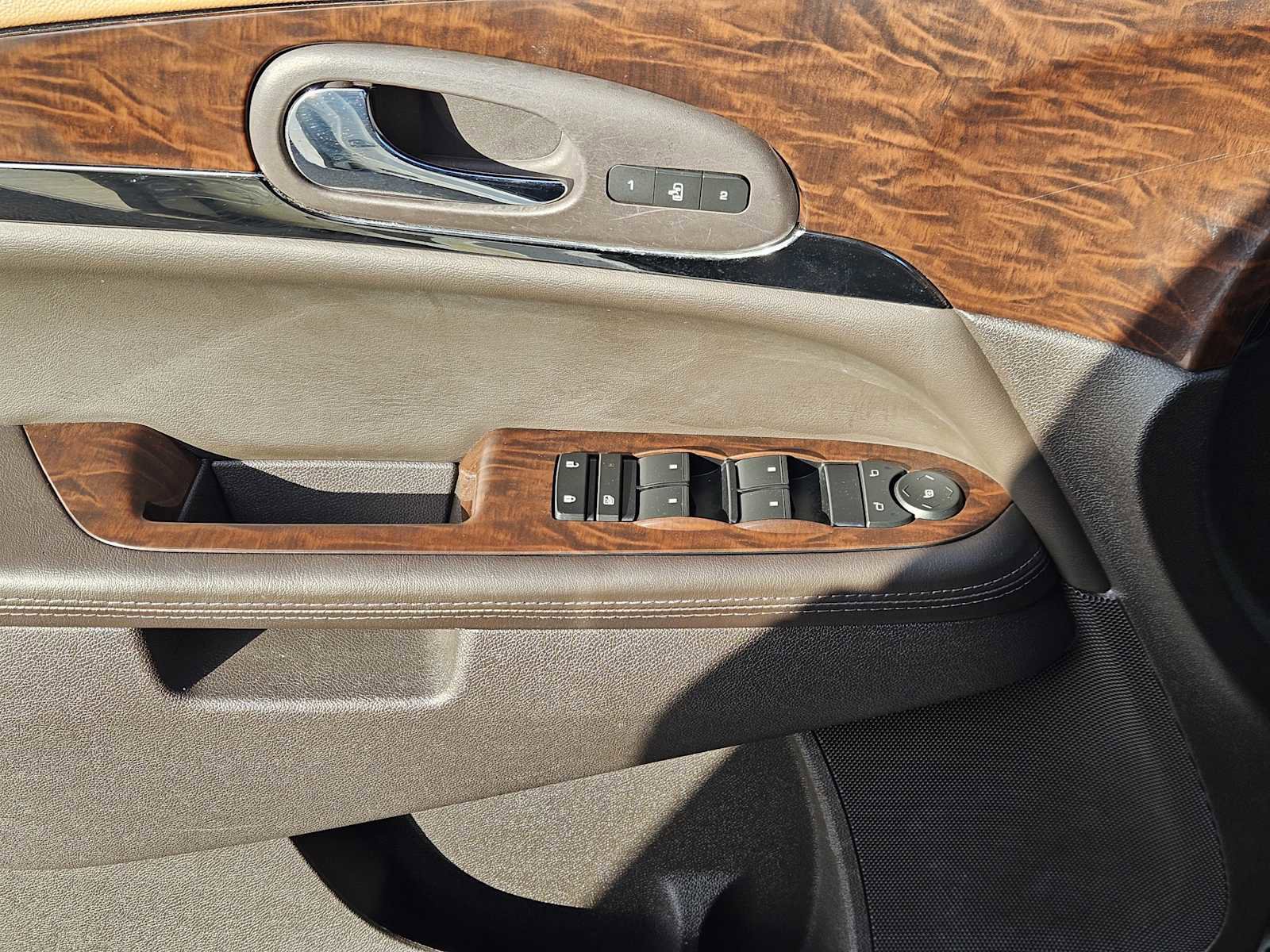 Used 2015 Buick Enclave Leather image 22