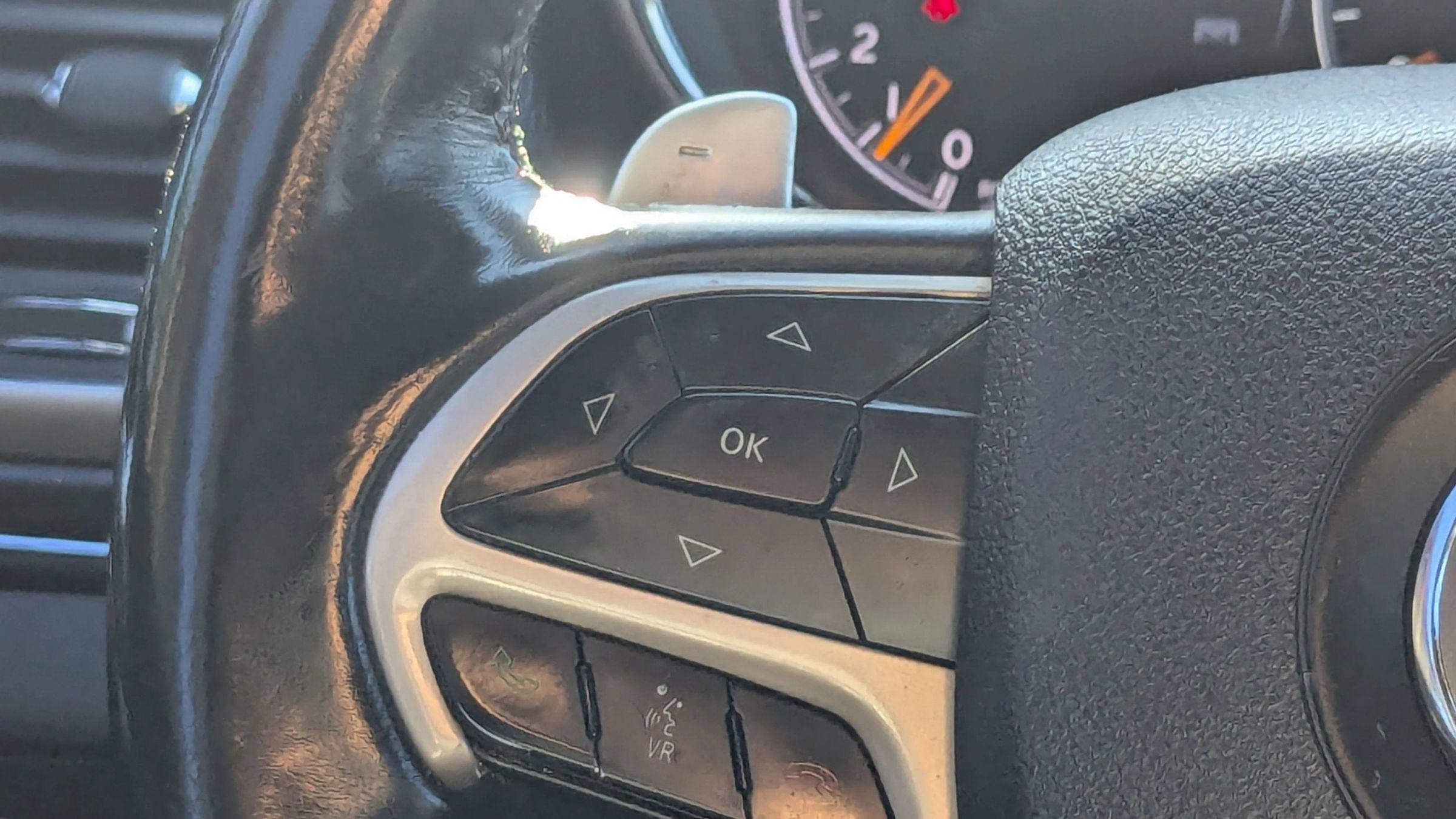 Used 2014 Jeep Grand Cherokee Limited AWD/4WD image 24
