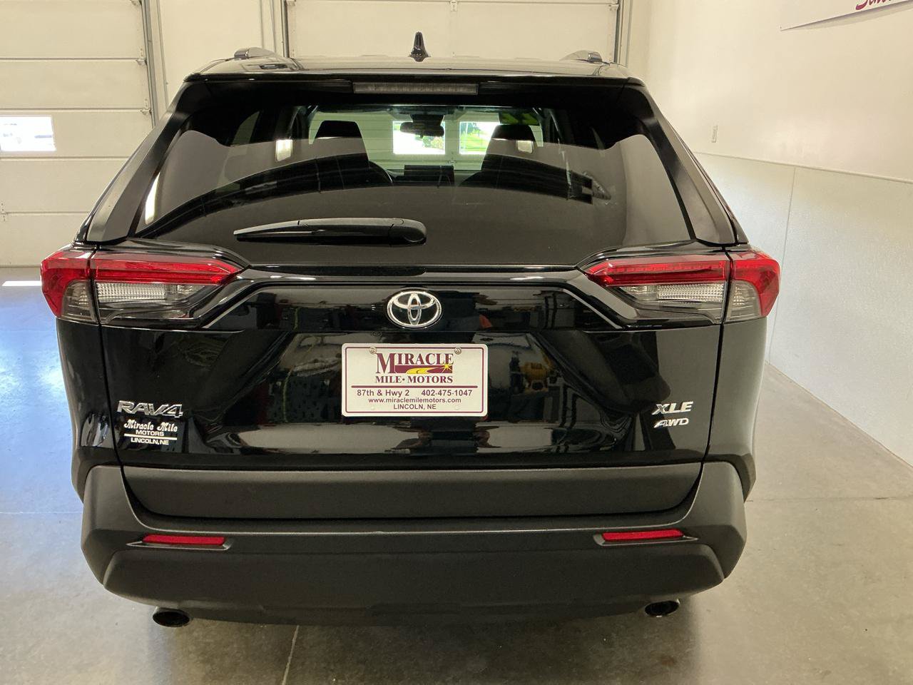 Used 2022 Toyota RAV4 XLE AWD/4WD image 5