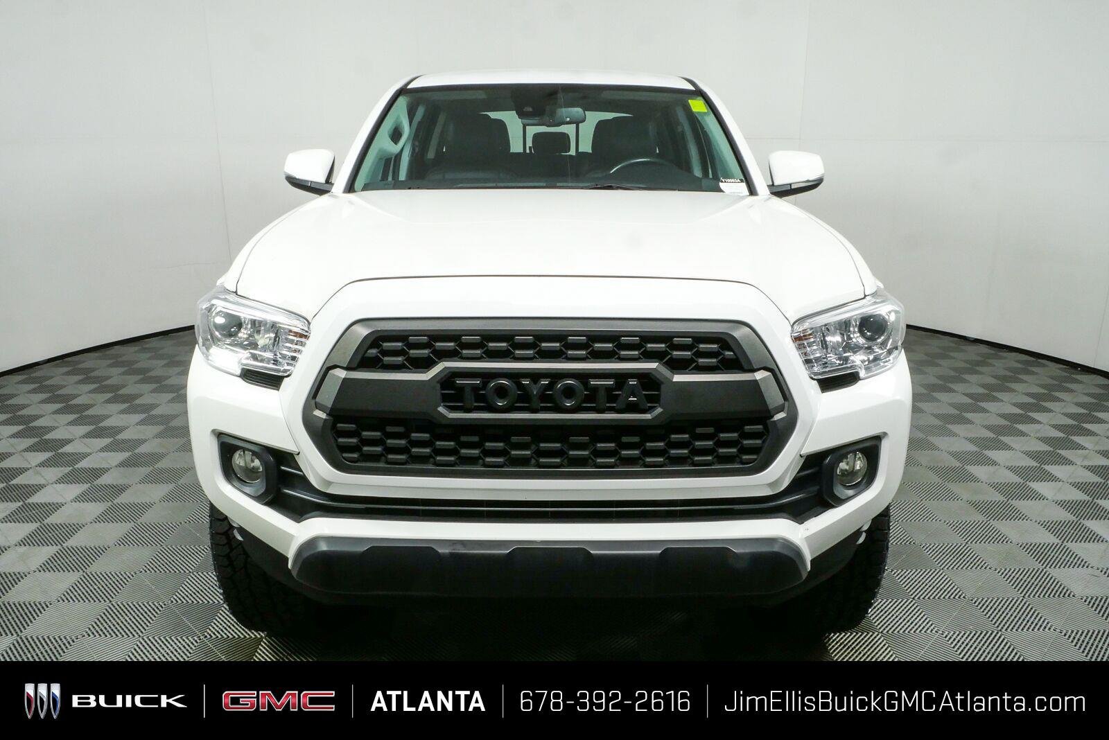 Used 2022 Toyota Tacoma SR5 w/ Technology Package RWD image 26