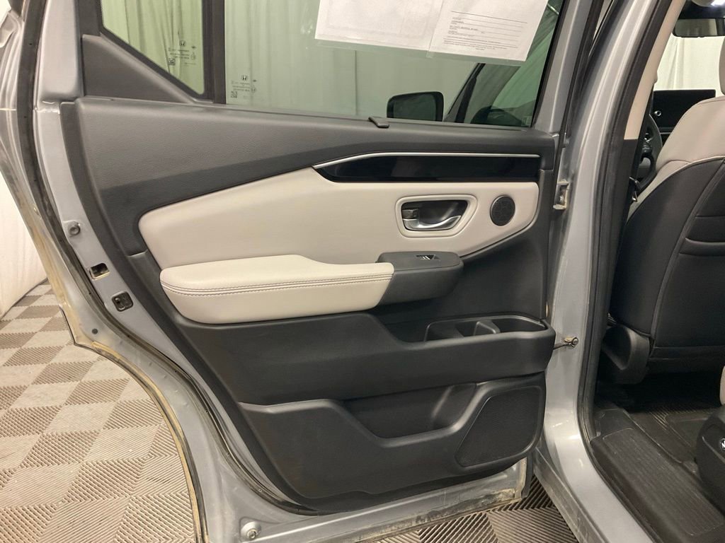 Used 2023 Honda Pilot Touring image 24