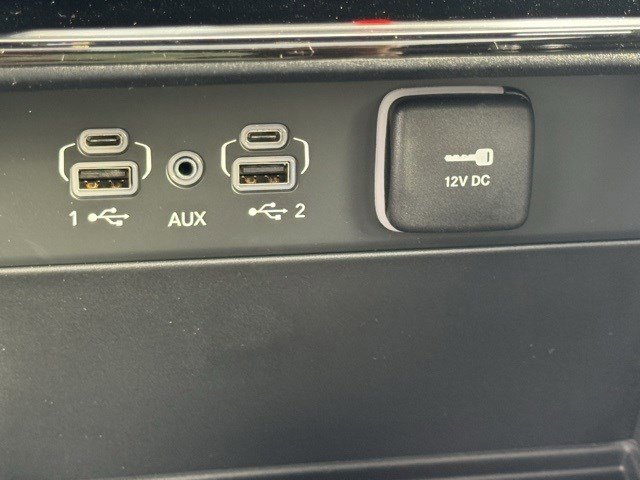 New 2025 Jeep Grand Cherokee Limited w/ Trailer Tow Package image 24