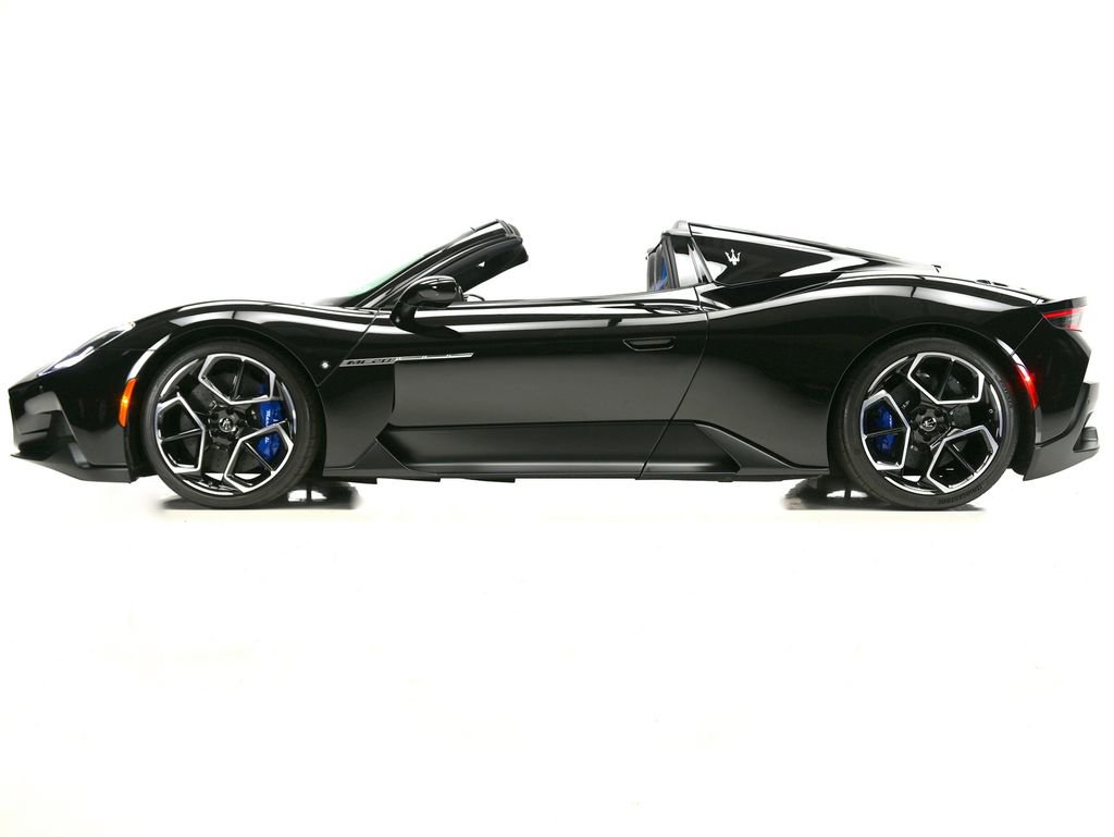 Used 2023 Maserati MC20 Spyder RWD image 15