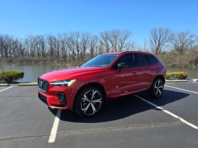 Used 2025 Volvo XC60 T8 Ultra w/ Protection Package Premier image 10