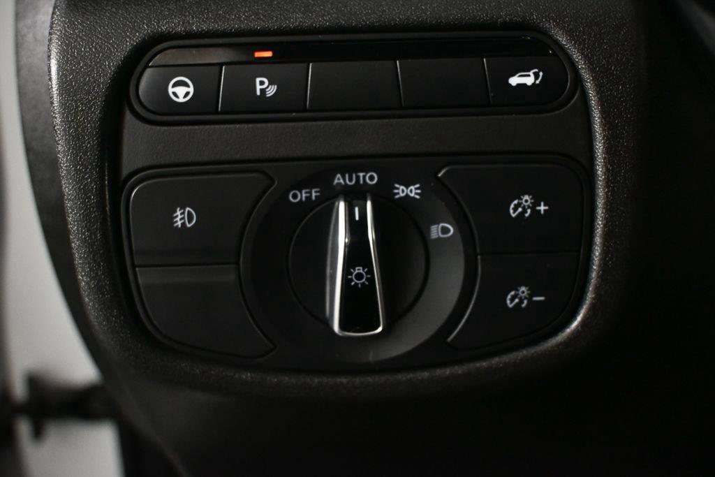 Used 2023 INFINITI QX50 Sport FWD image 10