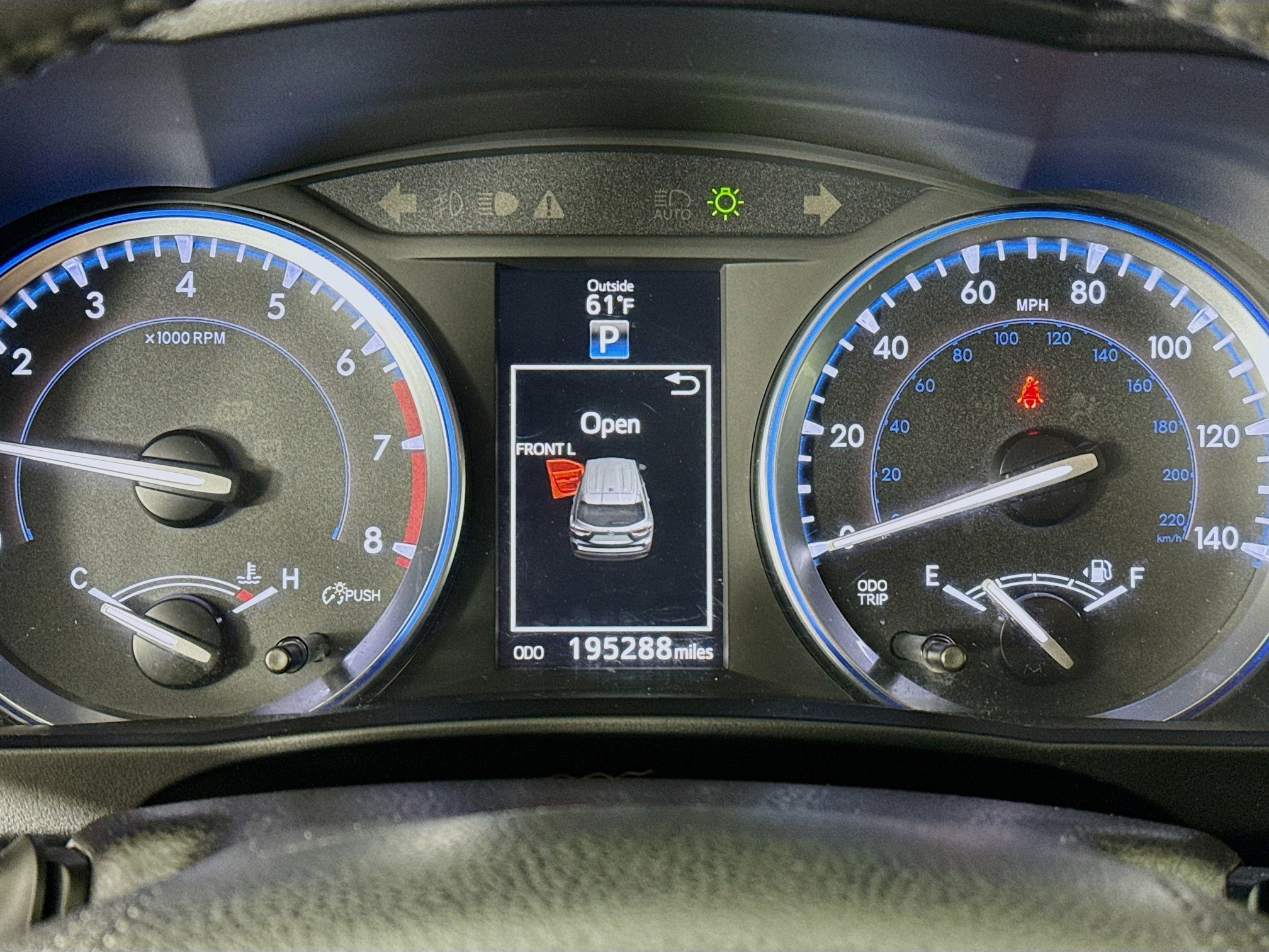 Used 2016 Toyota Highlander XLE AWD/4WD image 12