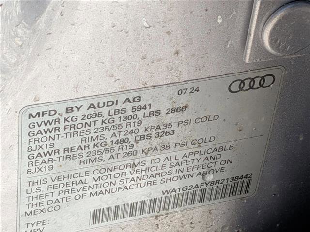 Used 2024 Audi Q5 e Premium w/ Convenience Package image 18