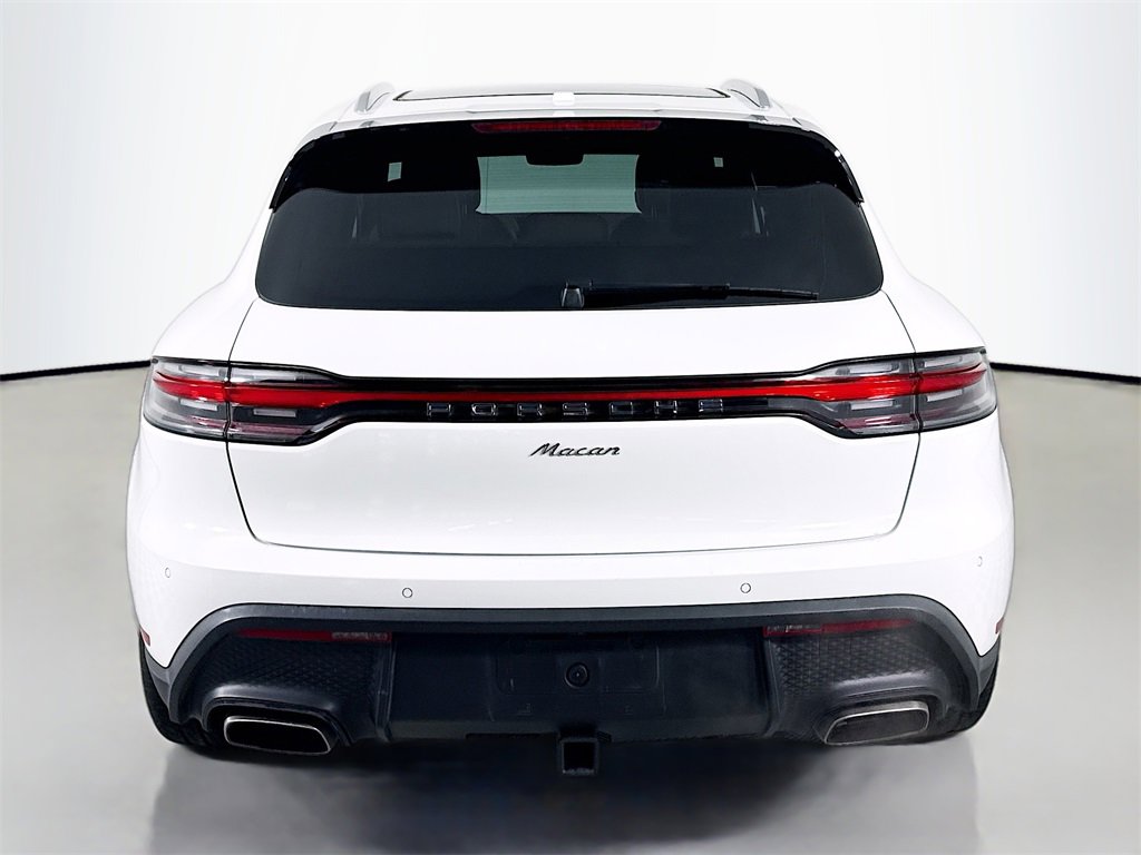Used 2023 Porsche Macan image 10