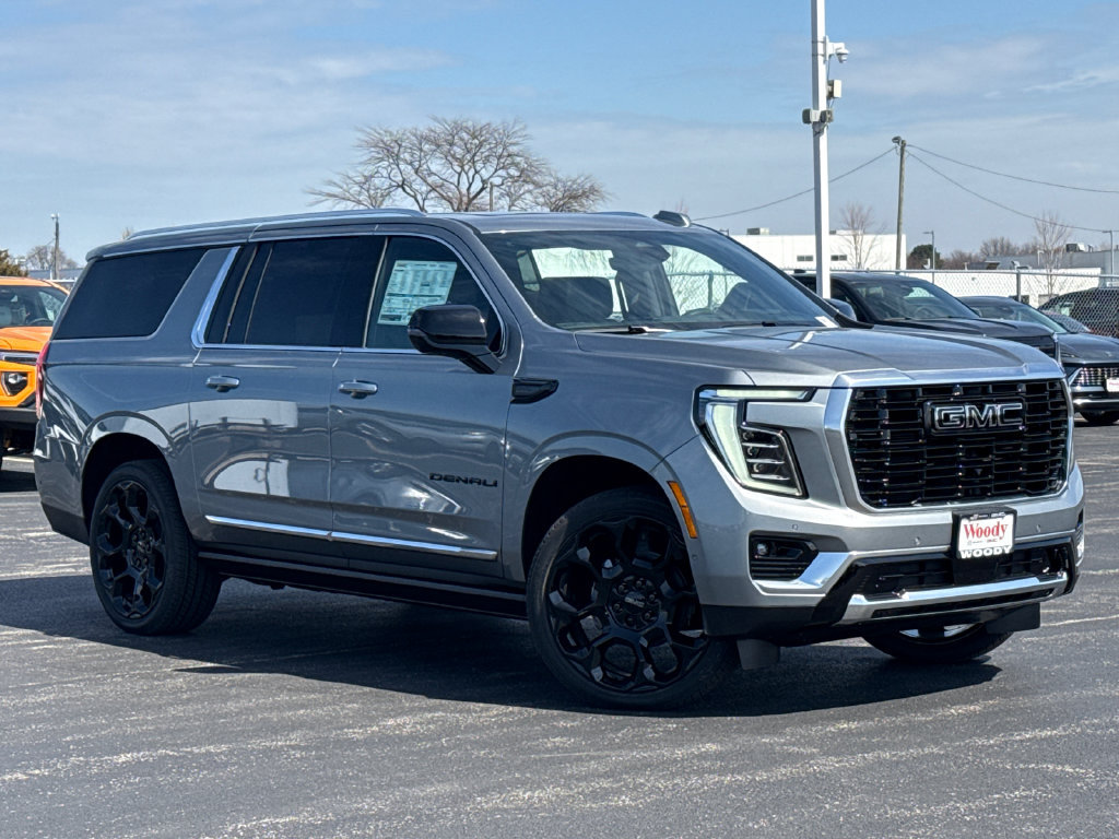 New 2026 GMC Yukon XL Denali w/ Denali Reserve Package AWD/4WD image 2