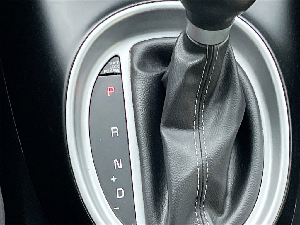 Used 2017 Kia Soul + image 16