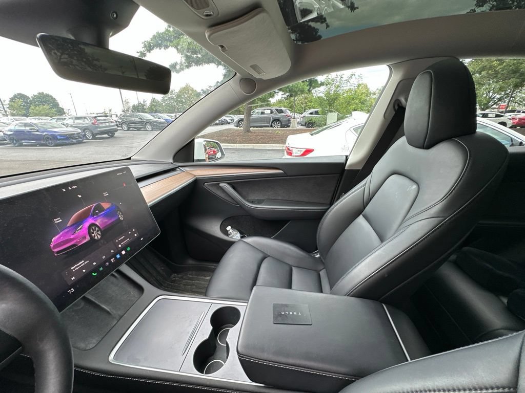 Used 2023 Tesla Model Y AWD image 5