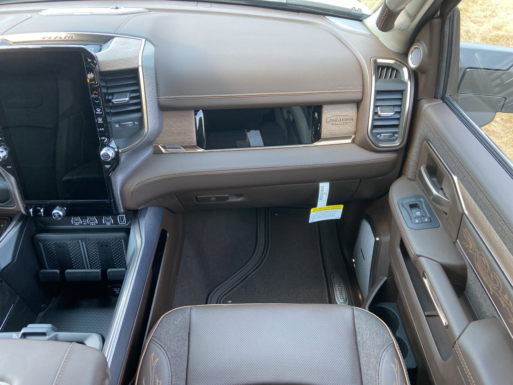 New 2026 RAM 2500 Limited image 32