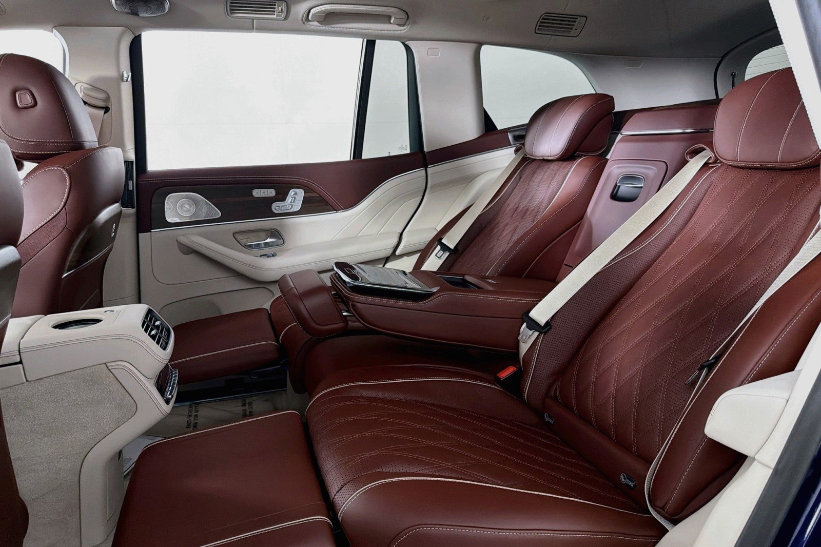 New 2026 Mercedes-Benz Maybach GLS 600 4MATIC image 8