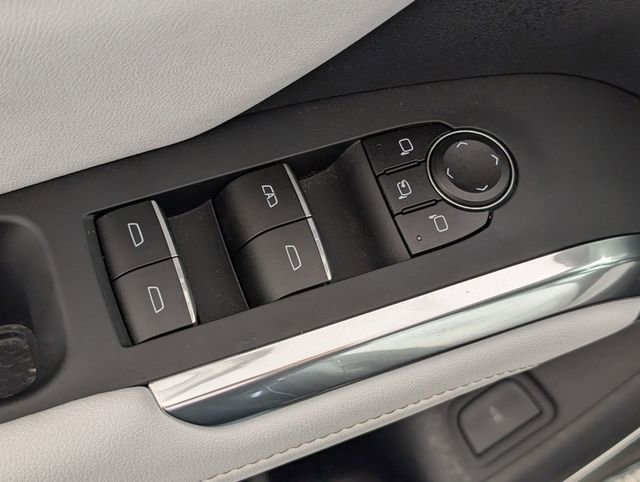 Used 2024 Chevrolet Traverse RS image 12