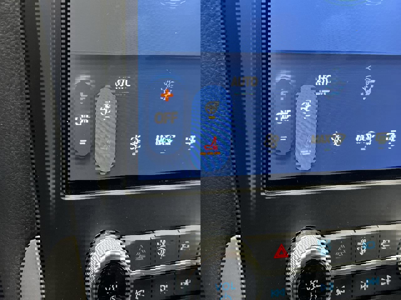 Used 2024 Ford Edge SEL w/ Convenience Package image 23