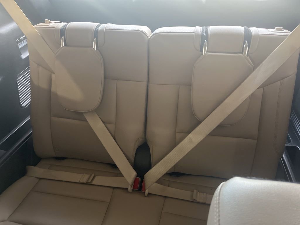 Used 2021 Ford Explorer Limited w/ Hybrid Equipment Group 310A image 11