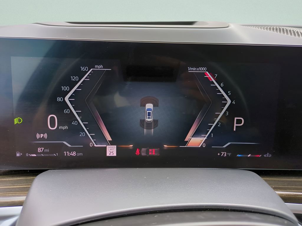 Used 2023 BMW X7 xDrive40i w/ Premium Package image 28