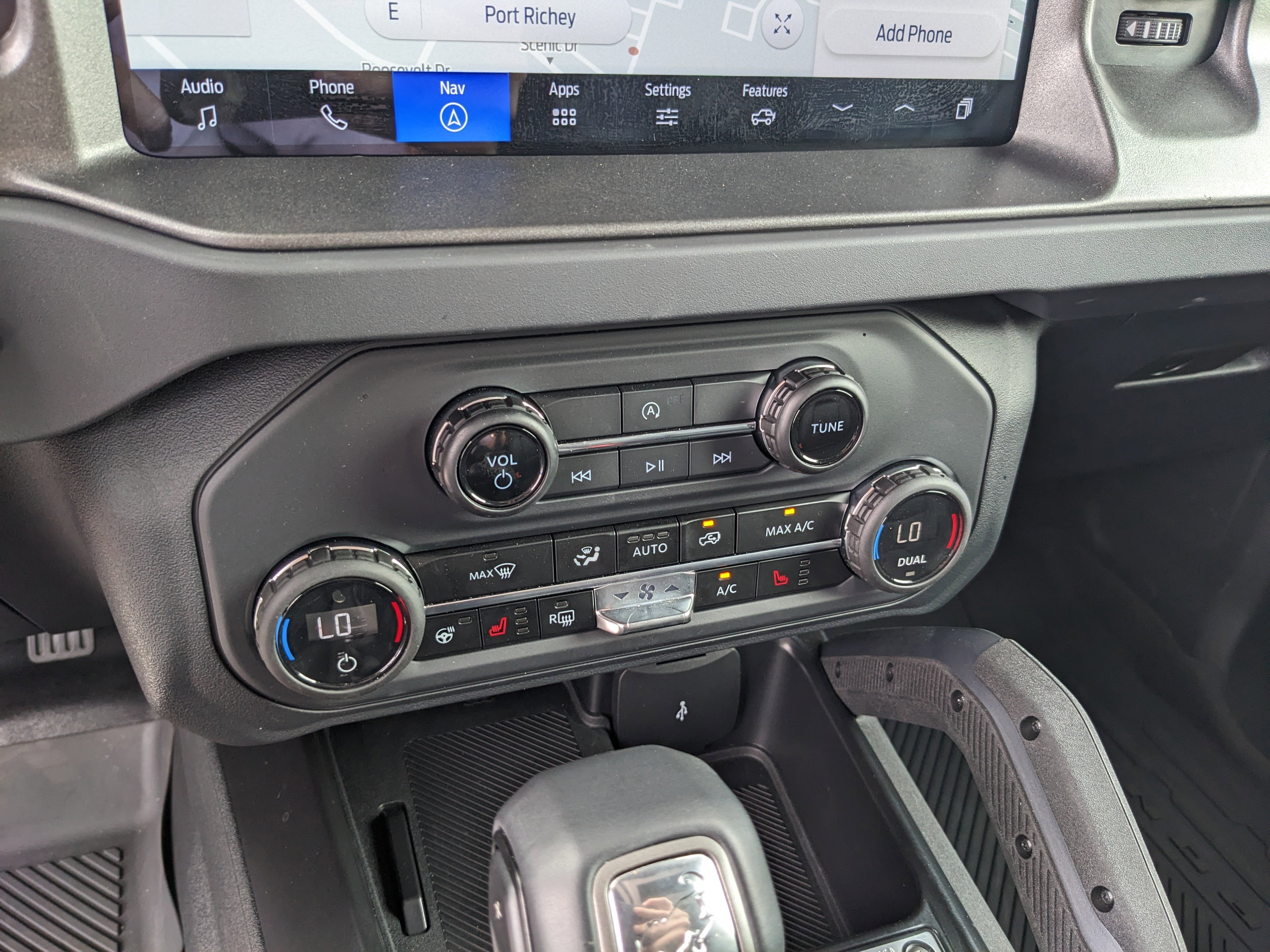 Used 2025 Ford Bronco Badlands image 25