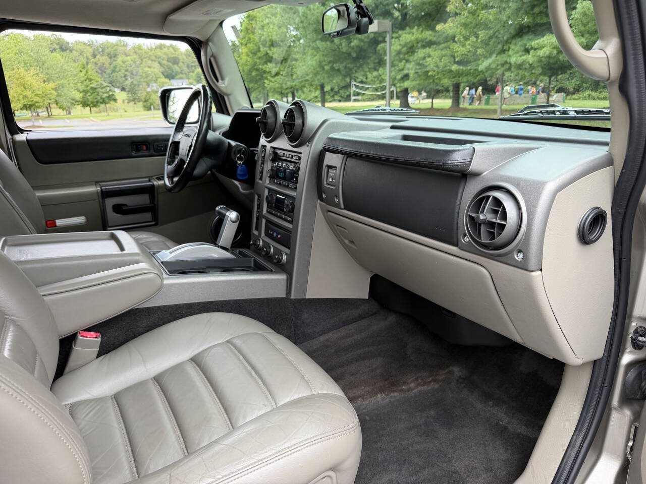 Used 2003 HUMMER H2 w/ Preferred Equipment Group AWD/4WD image 26