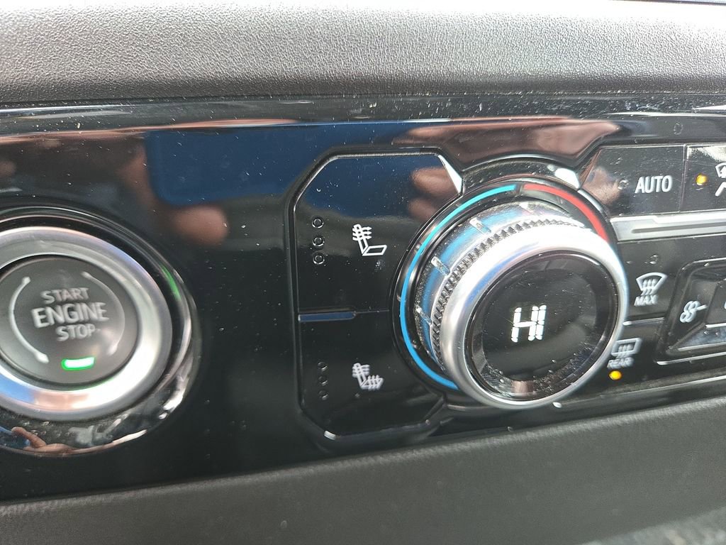 Used 2023 GMC Sierra 1500 Elevation image 23