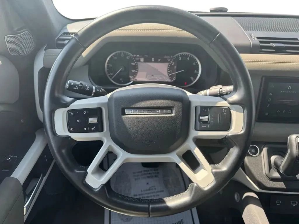 Used 2023 Land Rover Defender 110 S AWD/4WD image 23