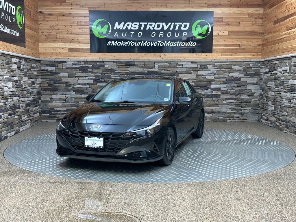 Certified 2023 Hyundai Elantra SEL image 4