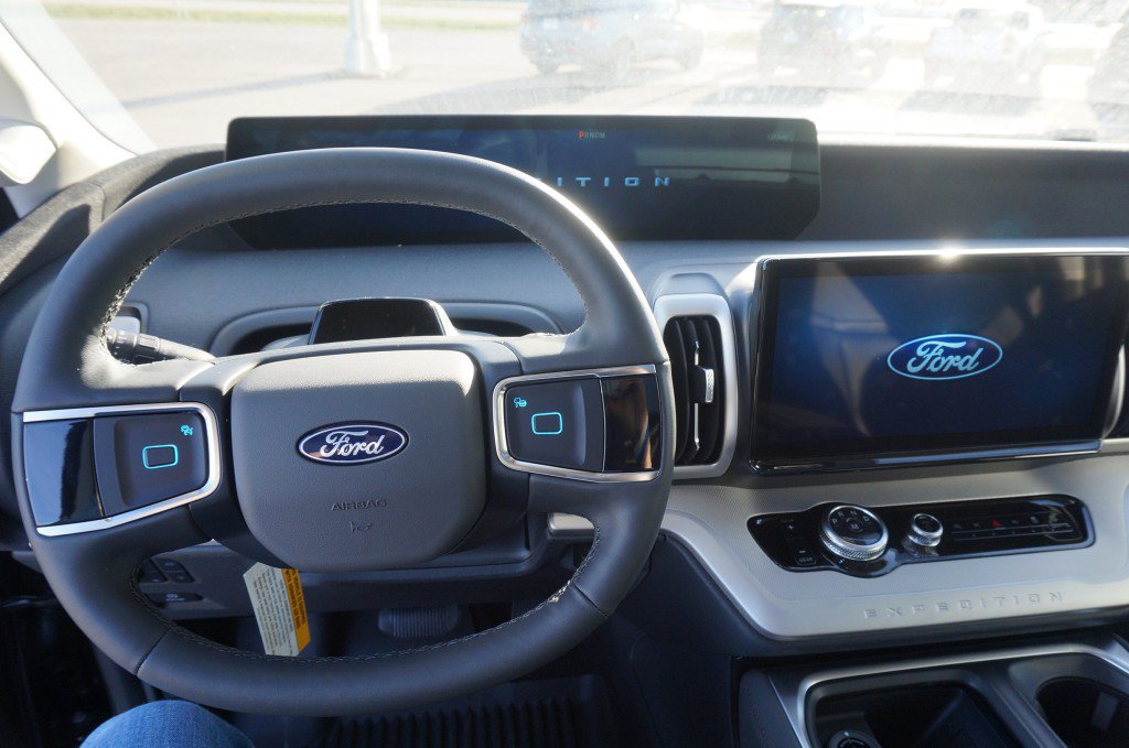 Used 2013 Ford F350 Lariat w/ Lariat Ultimate Pkg AWD/4WD image 28