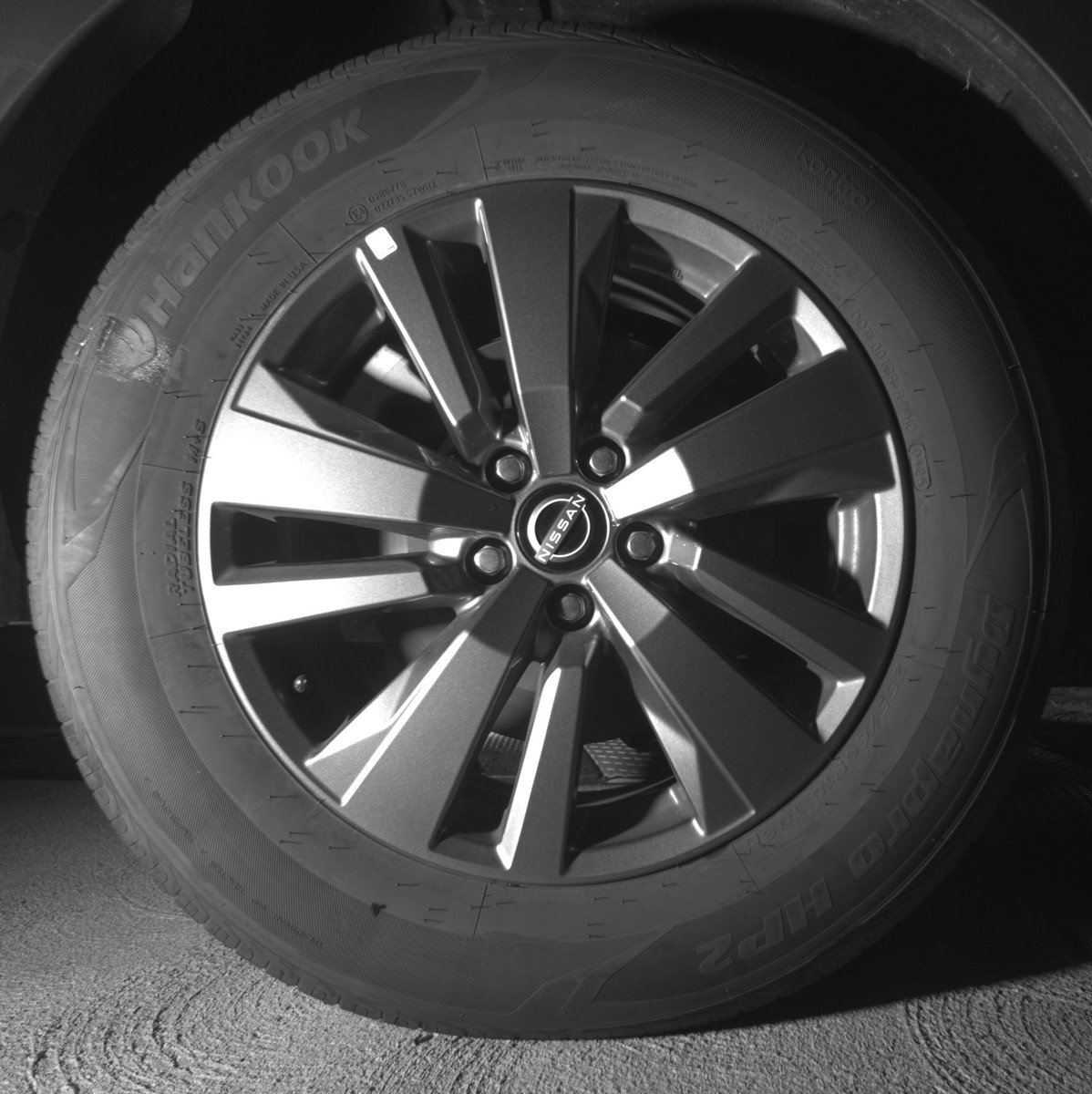 Used 2025 Nissan Pathfinder SV FWD image 15