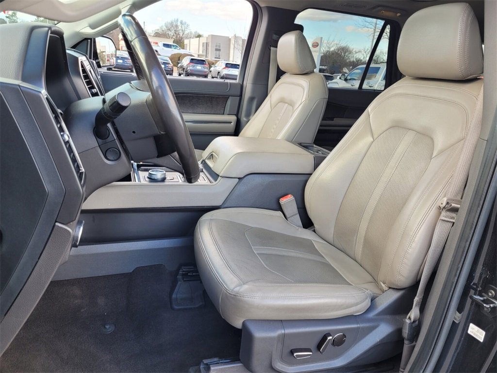 Used 2021 Ford Expedition Max Limited image 8