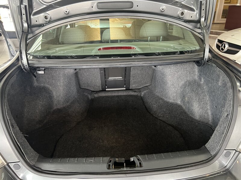 Used 2012 Honda Accord LX image 25