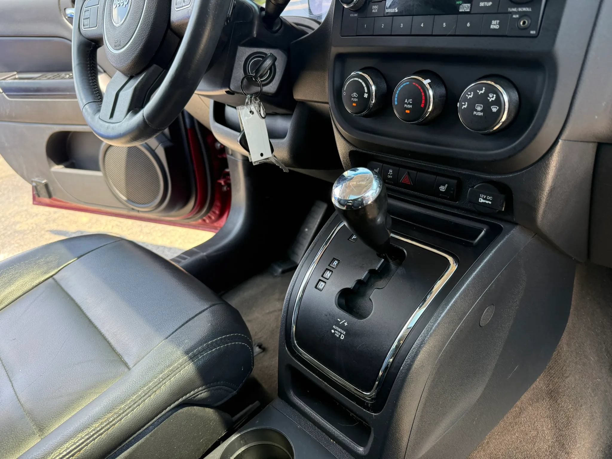 Used 2016 Jeep Patriot High Altitude AWD/4WD image 24