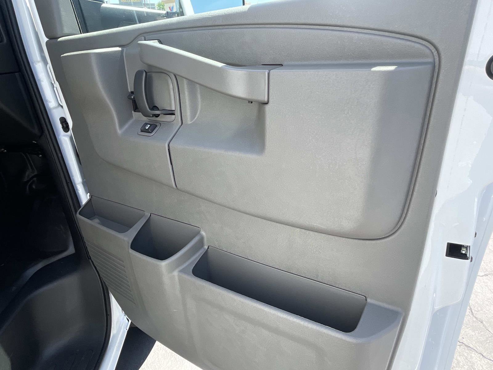 New 2026 GMC Savana 3500 w/ Power Convenience Package RWD image 24