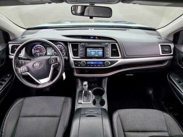 Used 2015 Toyota Highlander Plus image 9