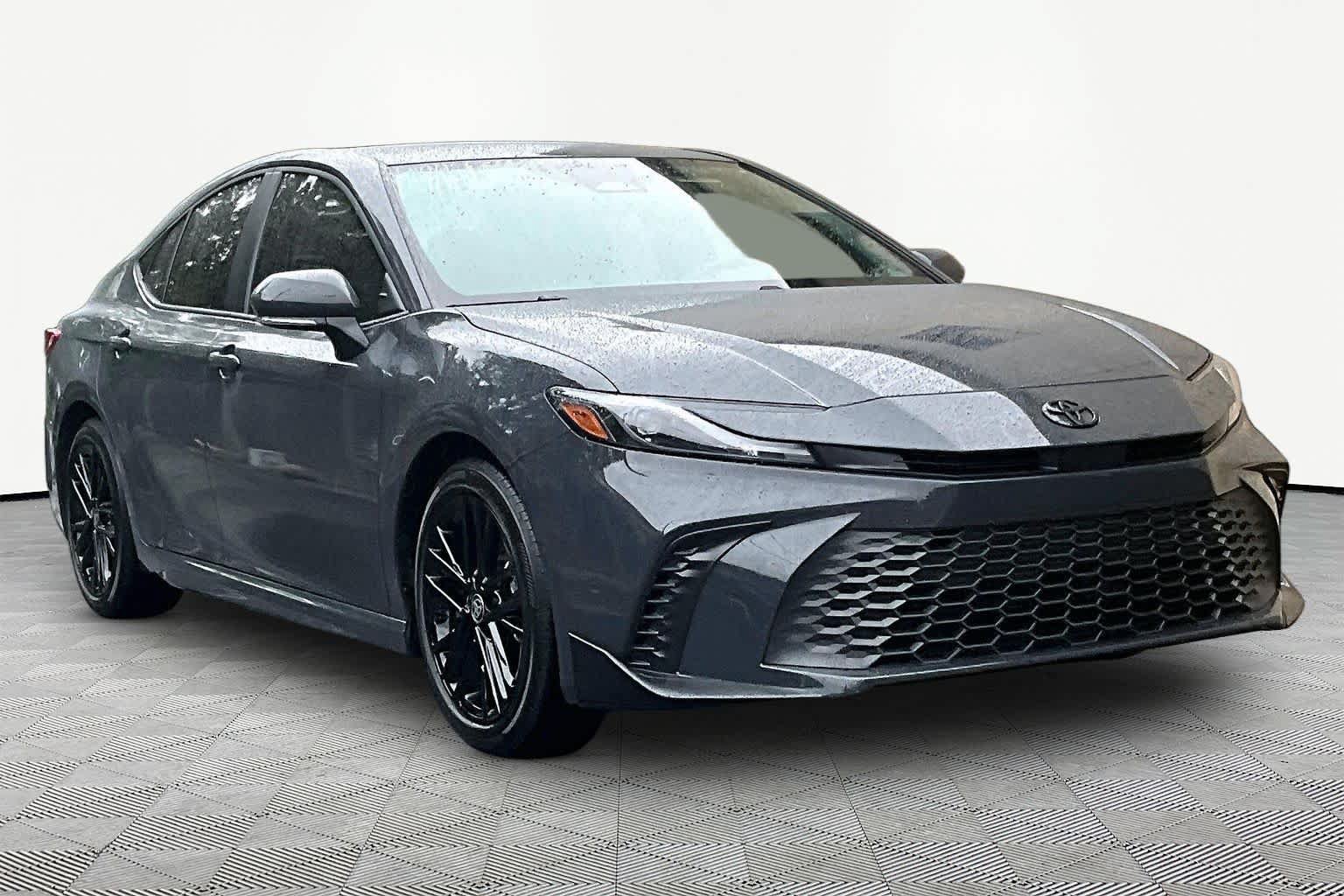 Used 2026 Toyota Camry SE FWD image 3