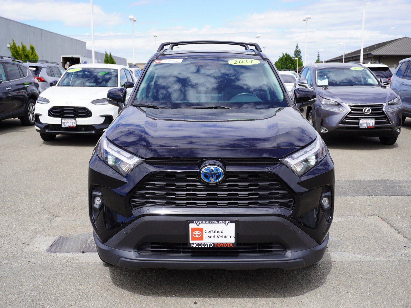 Used 2024 Toyota RAV4 XLE Premium w/ Weather Package AWD/4WD image 6